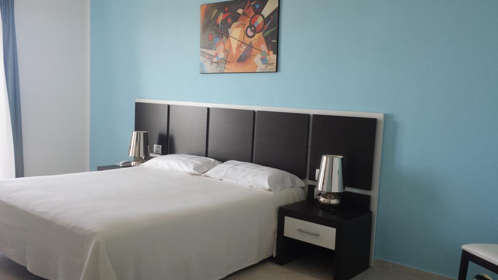 Buddi Hotel Platamona Eksteriør billede