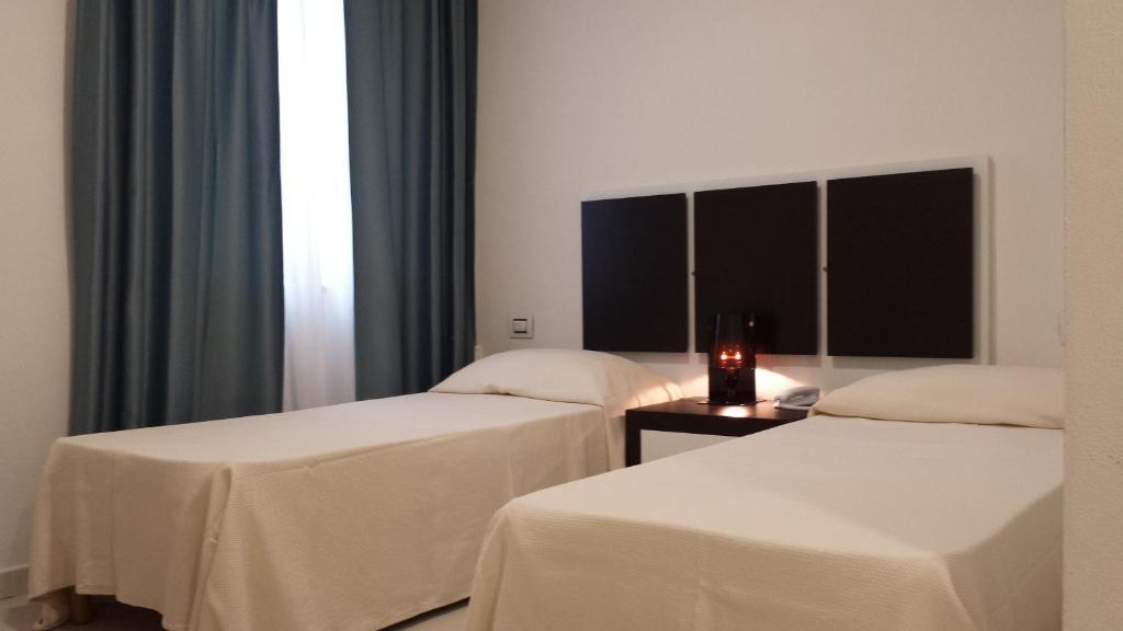 Buddi Hotel Platamona Værelse billede